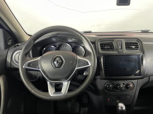 Renault Logan II Рестайлинг с пробегом 2018 года, цена 849 000 рублей, 164115 км, седан, Автокод Объявления