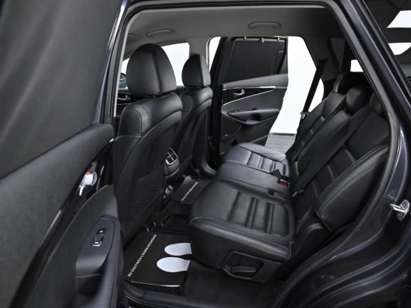 Kia Sorento III Prime Рестайлинг с пробегом 2018 года, цена 1 899 000 рублей, 147000 км, внедорожник, Автокод Объявления