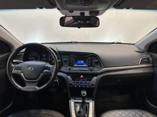 Hyundai Elantra VI (AD) с пробегом 2017 года, цена 1 540 000 рублей, 114175 км, седан, Автокод Объявления