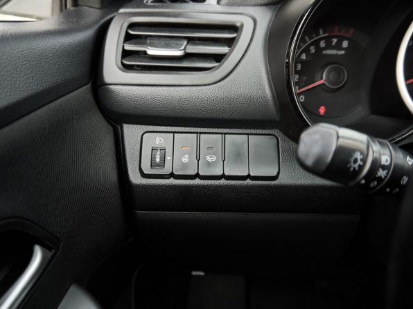 Kia Rio III Рестайлинг с пробегом 2015 года, цена 1 048 000 рублей, 167809 км, седан, Автокод Объявления