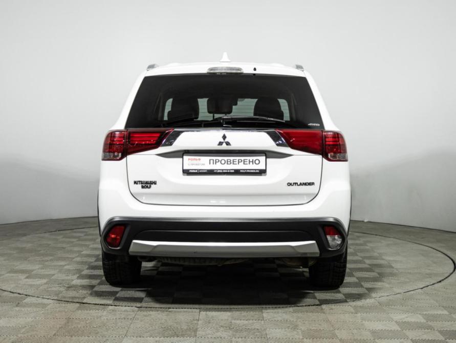 Mitsubishi Outlander III Рестайлинг 2 Санкт-Петербург  - изображение 6