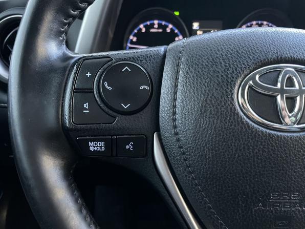 Toyota RAV4 IV (XA40) Рестайлинг с пробегом 2018 года, цена 2 298 000 рублей, 178092 км, внедорожник, Автокод Объявления