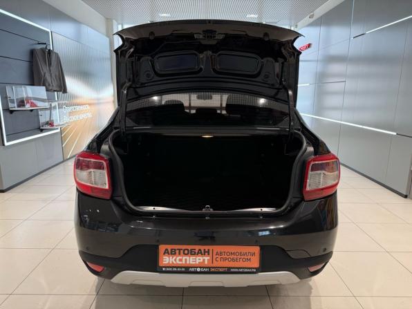 Renault Logan II Рестайлинг с пробегом 2022 года, цена 1 099 000 рублей, 56000 км, седан, Автокод Объявления