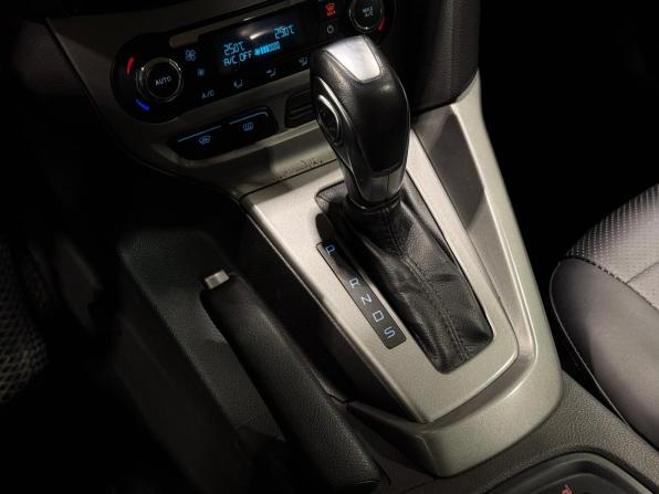 Ford Focus III с пробегом 2013 года, цена 760 000 рублей, 141187 км, хэтчбек, Автокод Объявления