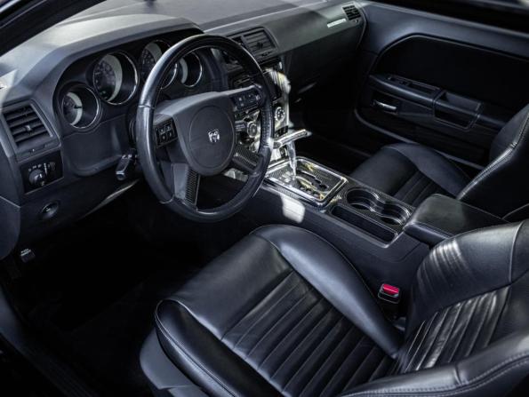 Dodge Challenger III с пробегом 2010 года, цена 3 200 000 рублей, 213371 км, купе, Автокод Объявления