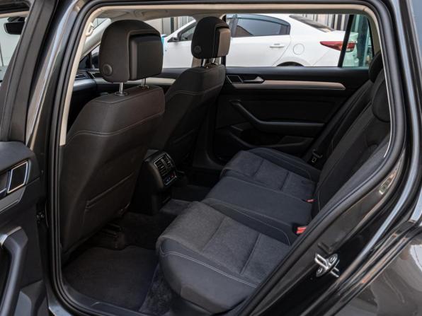 Volkswagen Passat B8 с пробегом 2019 года, цена 2 148 000 рублей, 121977 км, универсал, Автокод Объявления