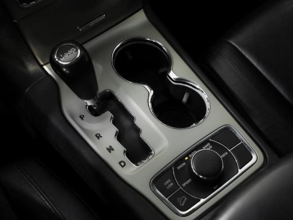 Jeep Grand Cherokee IV (WK2) с пробегом 2012 года, цена 1 349 000 рублей, 176178 км, внедорожник, Автокод Объявления