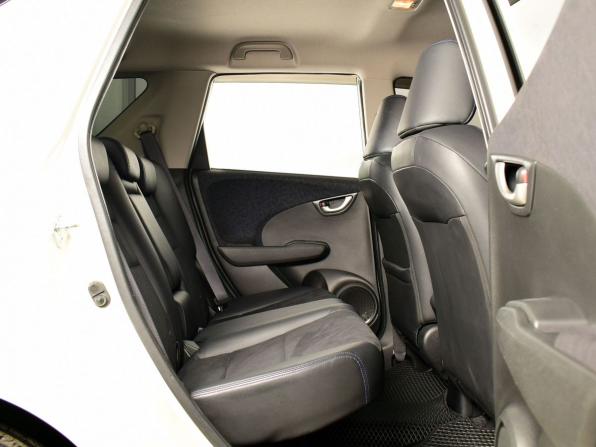 Honda Fit Shuttle I Рестайлинг с пробегом 2014 года, цена 1 077 999 рублей, 98286 км, универсал, Автокод Объявления