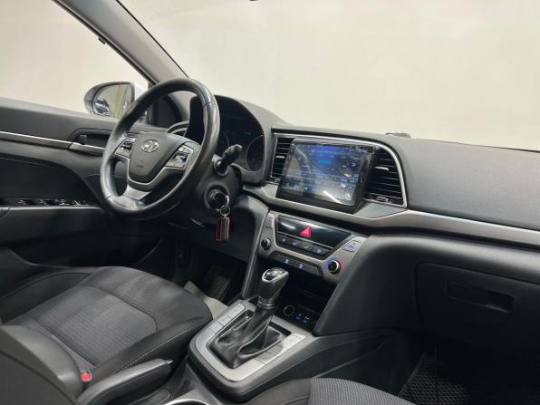 Hyundai Elantra VI (AD) с пробегом 2018 года, цена 1 400 000 рублей, 147000 км, седан, Автокод Объявления
