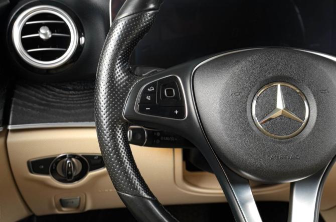 Mercedes-Benz E-Класс V (W213 S213 C238) с пробегом 2016 года, цена 3 349 000 рублей, 242000 км, седан, Автокод Объявления