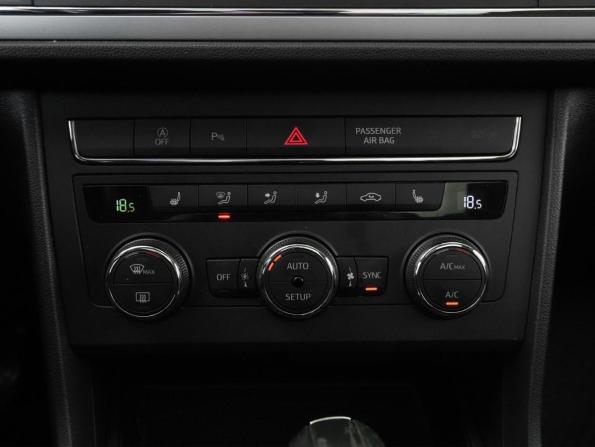 SEAT Leon III Рестайлинг с пробегом 2020 года, цена 2 049 000 рублей, 85469 км, универсал, Автокод Объявления