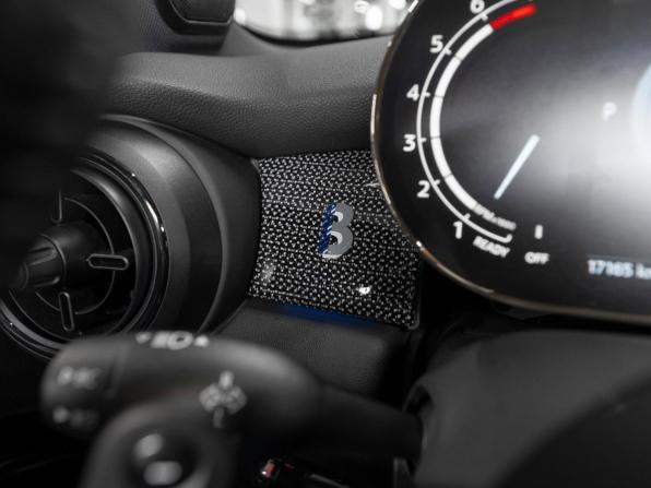 Mini Hatch III (F55/F56) Рестайлинг 2 с пробегом 2022 года, цена 3 860 000 рублей, 17160 км, хэтчбек, Автокод Объявления