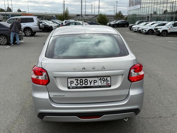 Lada (ВАЗ) Granta I Рестайлинг с пробегом 2022 года, цена 699 000 рублей, 36000 км, хэтчбек, Автокод Объявления