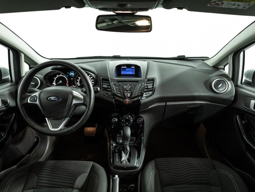Ford Fiesta Mk6 Рестайлинг Санкт-Петербург  - изображение 13