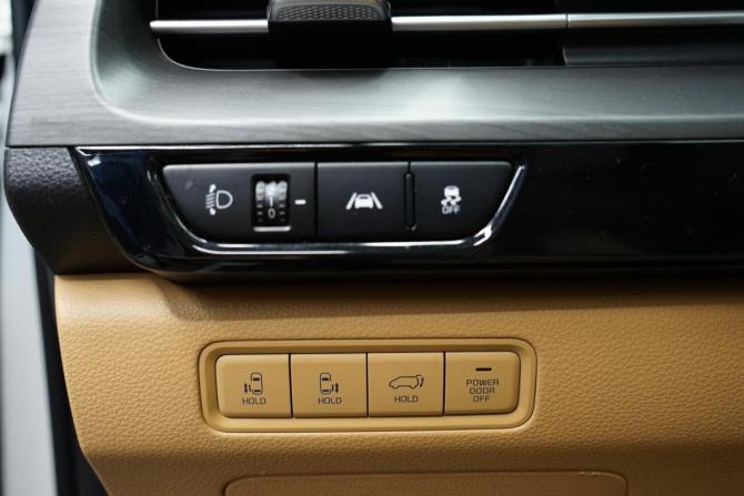 Kia Carnival IV с пробегом 2020 года, цена 4 790 000 рублей, 101000 км, минивэн, Автокод Объявления