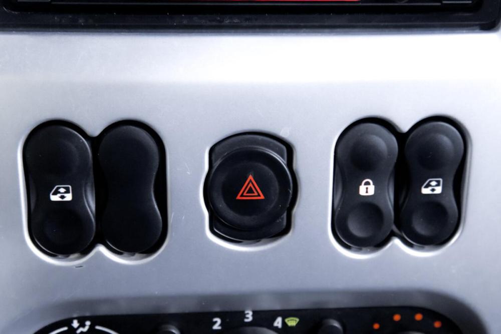 Renault Logan I Рестайлинг Тюмень  - изображение 21