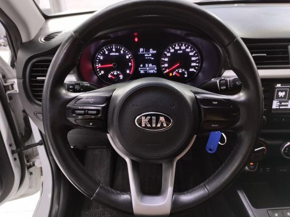 Kia Rio IV с пробегом 2018 года, цена 1 350 000 рублей, 114260 км, седан, Автокод Объявления
