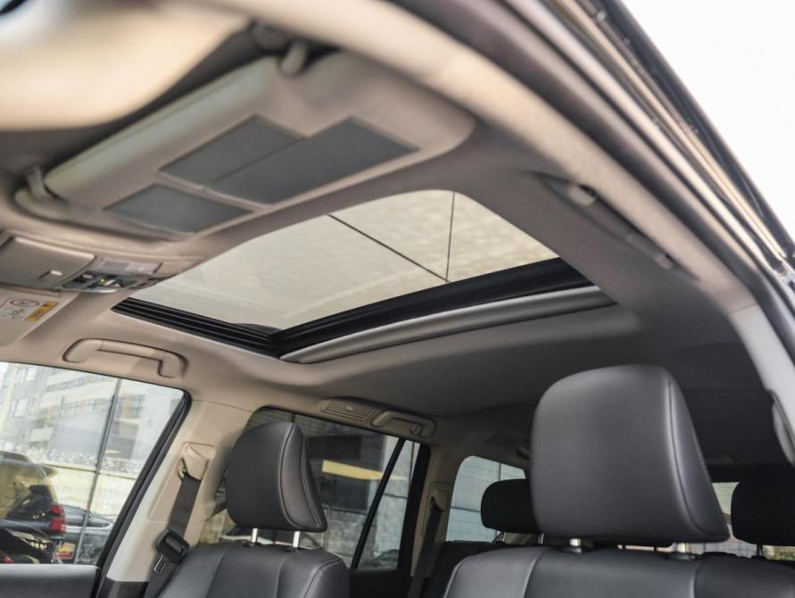 Toyota Land Cruiser Prado 150 Series Рестайлинг 2 Санкт-Петербург  - изображение 27