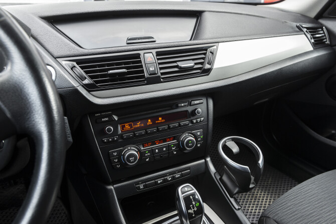 BMW X1 I (E84) Рестайлинг с пробегом 2014 года, цена 1 343 000 рублей, 208763 км, внедорожник, Автокод Объявления