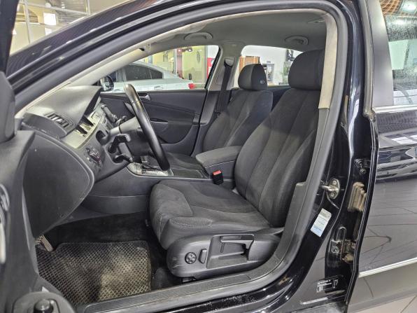 Volkswagen Passat B6 с пробегом 2009 года, цена 600 000 рублей, 274758 км, седан, Автокод Объявления
