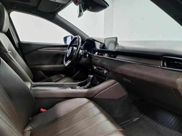 Mazda 6 III (GJ) Рестайлинг 2 с пробегом 2021 года, цена 2 620 000 рублей, 121578 км, седан, Автокод Объявления