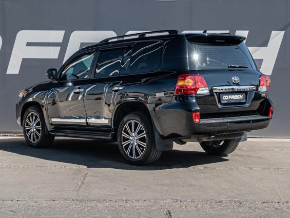 Toyota Land Cruiser 200 Series Рестайлинг 1 с пробегом 2014 года, цена 3 970 000 рублей, 330983 км, внедорожник, Автокод Объявления