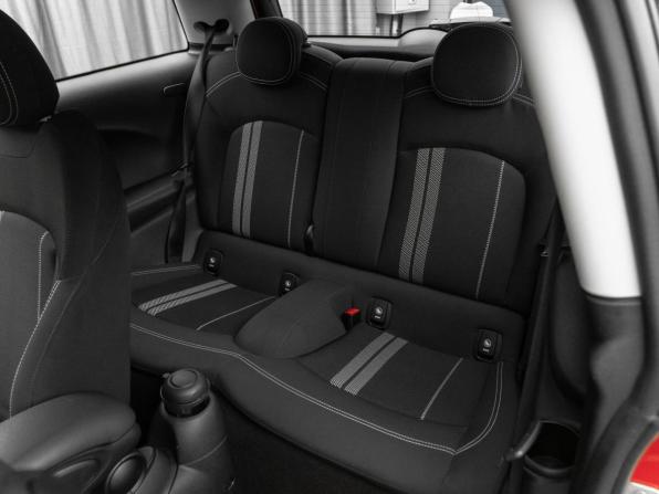 Mini Hatch III (F55/F56) с пробегом 2015 года, цена 2 180 000 рублей, 66062 км, хэтчбек, Автокод Объявления