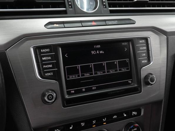Volkswagen Passat B8 с пробегом 2016 года, цена 1 605 000 рублей, 221374 км, седан, Автокод Объявления