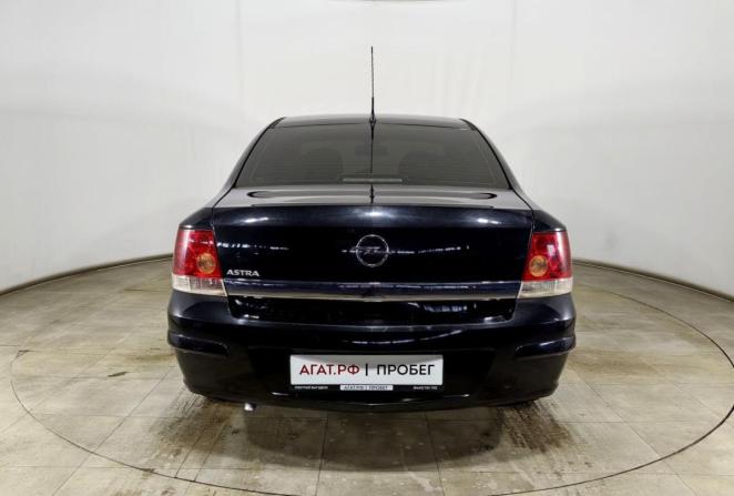 Opel Astra J Рестайлинг с пробегом 2013 года, цена 680 000 рублей, 177520 км, седан, Автокод Объявления