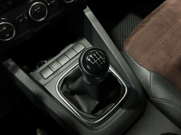 Volkswagen Jetta VI с пробегом 2012 года, цена 1 150 000 рублей, 112809 км, седан, Автокод Объявления