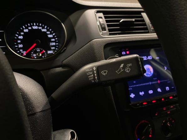 Volkswagen Jetta VI Рестайлинг с пробегом 2015 года, цена 1 150 000 рублей, 170054 км, седан, Автокод Объявления