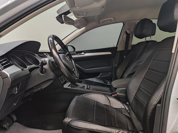 Volkswagen Passat B8 с пробегом 2015 года, цена 1 800 000 рублей, 134010 км, седан, Автокод Объявления