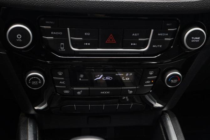 Geely Emgrand X7 I Рестайлинг 2 с пробегом 2019 года, цена 1 430 000 рублей, 72939 км, внедорожник, Автокод Объявления