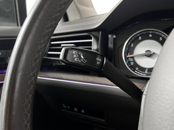 Volkswagen Touareg III с пробегом 2018 года, цена 4 494 900 рублей, 145573 км, внедорожник, Автокод Объявления