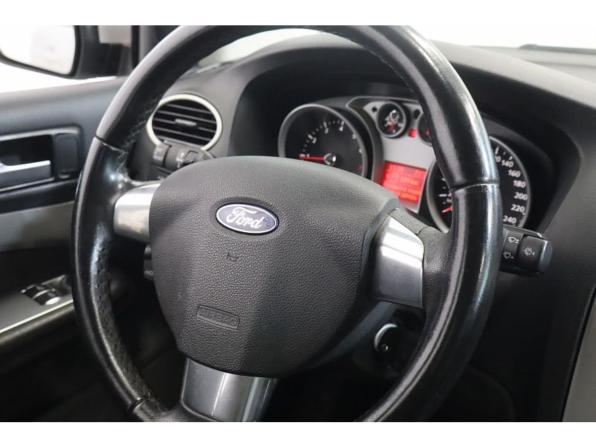 Ford Focus II Рестайлинг с пробегом 2011 года, цена 634 000 рублей, 127384 км, седан, Автокод Объявления