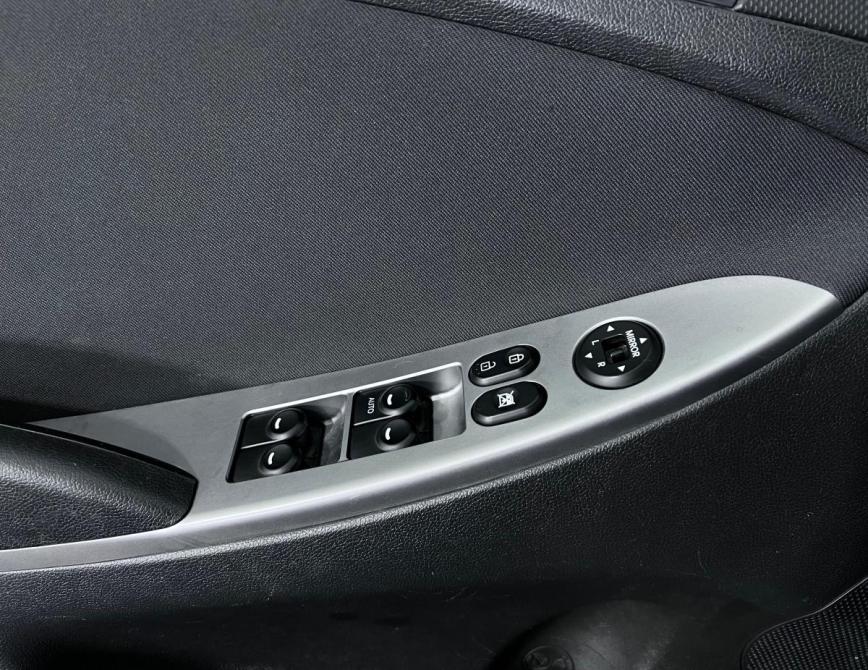 Hyundai Solaris I Рестайлинг Ростов-на-Дону  - изображение 14