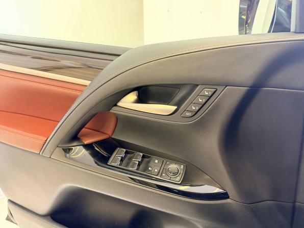 Lexus LX III Рестайлинг 2 с пробегом 2021 года, цена 10 720 000 рублей, 108000 км, внедорожник, Автокод Объявления