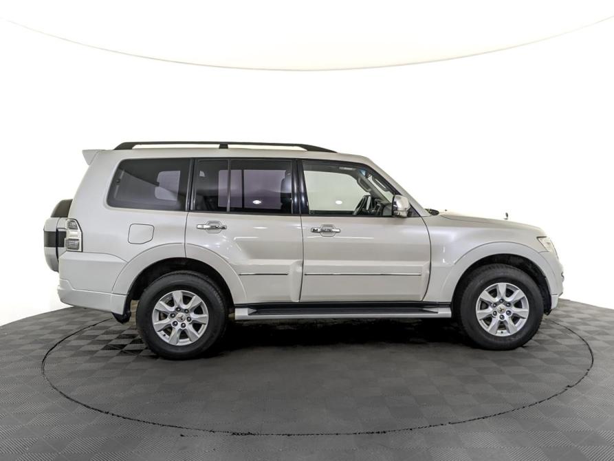 Mitsubishi Pajero IV Рестайлинг 2 Москва  - изображение 4