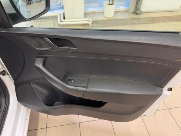 Skoda Rapid I с пробегом 2015 года, цена 660 000 рублей, 239000 км, лифтбек, Автокод Объявления