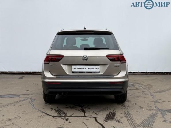 Volkswagen Tiguan II с пробегом 2018 года, цена 2 300 000 рублей, 134000 км, внедорожник, Автокод Объявления