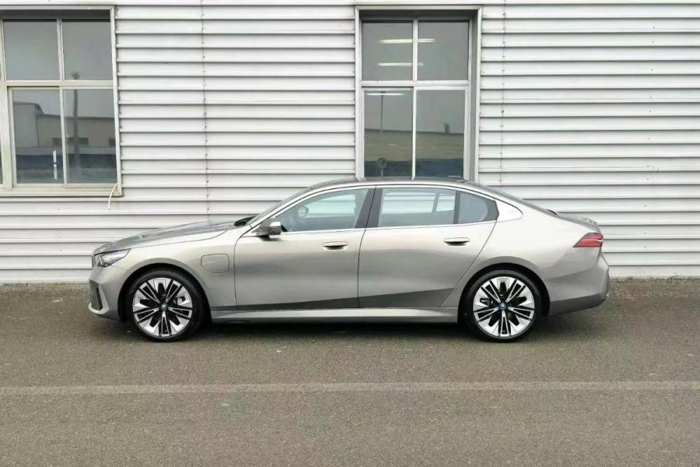 BMW i5 Краснодар  - изображение 6