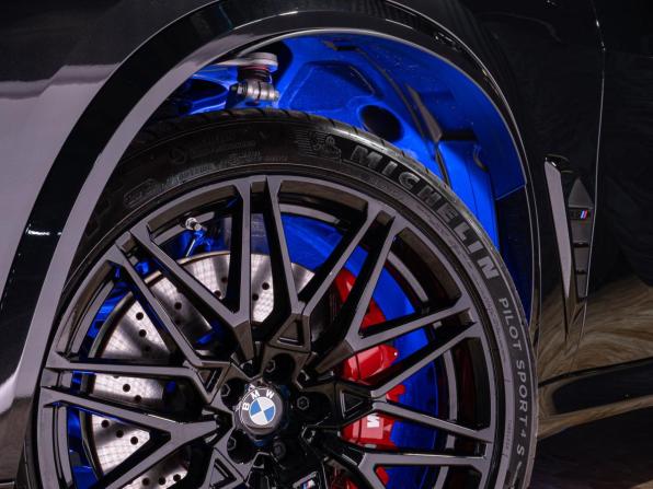 Новый BMW X5 M III (F95) Рестайлинг 2026 года, цена 23 990 000 рублей, внедорожник, Автокод Объявления