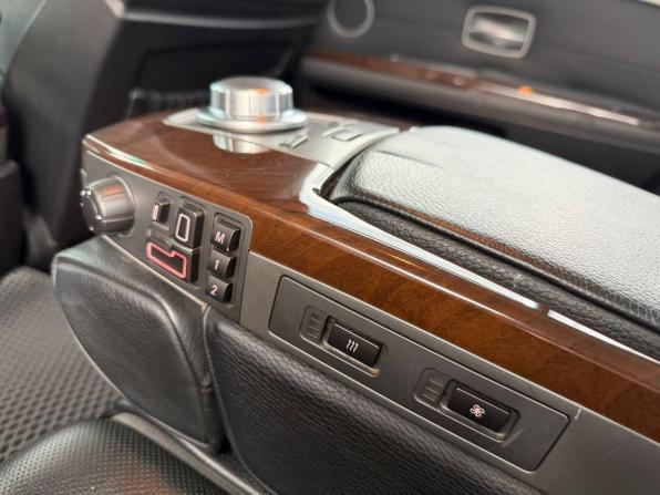 BMW 7 серии IV (E65/E66) Рестайлинг с пробегом 2007 года, цена 950 000 рублей, 290604 км, седан, Автокод Объявления