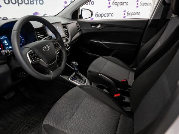Hyundai Solaris II Рестайлинг с пробегом 2022 года, цена 1 620 000 рублей, 118059 км, седан, Автокод Объявления