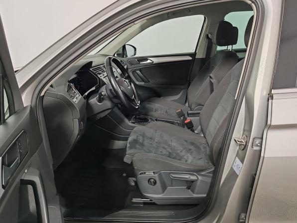 Volkswagen Tiguan II с пробегом 2017 года, цена 2 229 000 рублей, 123455 км, внедорожник, Автокод Объявления
