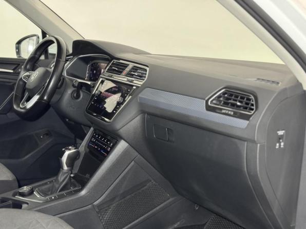 Volkswagen Tiguan II Рестайлинг с пробегом 2021 года, цена 2 970 000 рублей, 97359 км, внедорожник, Автокод Объявления
