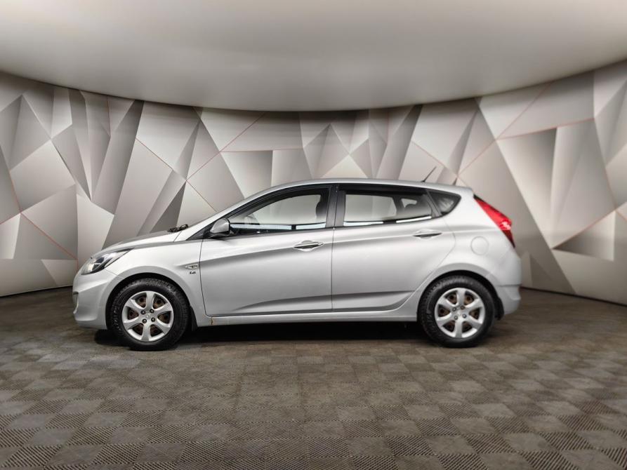 Hyundai Solaris I Москва  - изображение 5