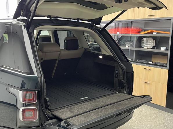 Land Rover Range Rover IV Рестайлинг с пробегом 2018 года, цена 7 200 000 рублей, 105000 км, внедорожник, Автокод Объявления