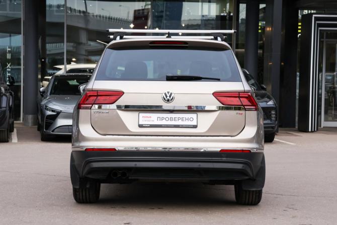 Volkswagen Tiguan II с пробегом 2017 года, цена 1 878 000 рублей, 106076 км, внедорожник, Автокод Объявления