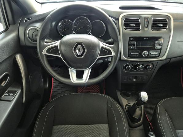 Renault Logan II Рестайлинг с пробегом 2021 года, цена 929 000 рублей, 159587 км, седан, Автокод Объявления